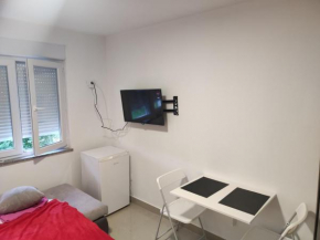Studio apartman Tombo